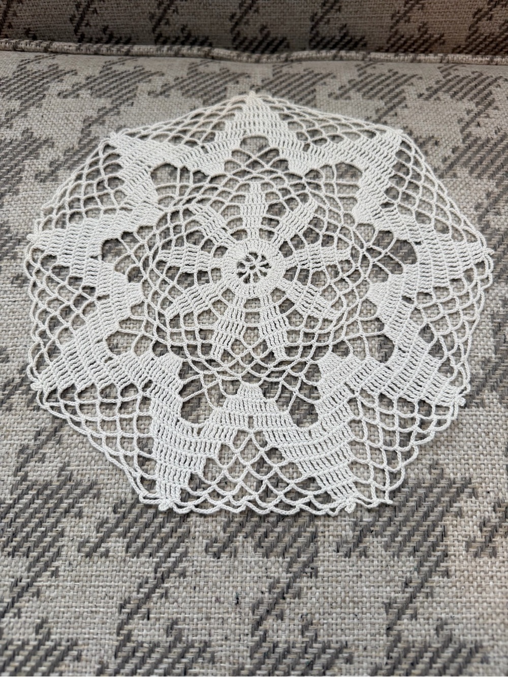 Vintage Cream Crochet Doily 10” ✨ Cottagecore Grandmacore Lace